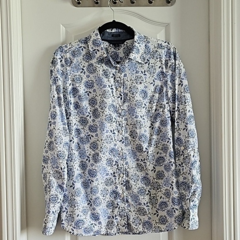 Tommy Hilfiger 100% cotton floral button down shirt